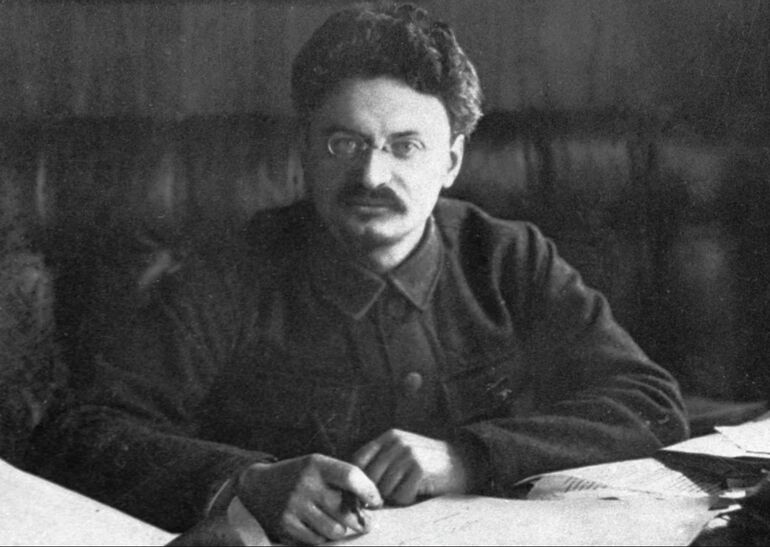 1918. Диктатура для войны: история создания Реввоенсовета